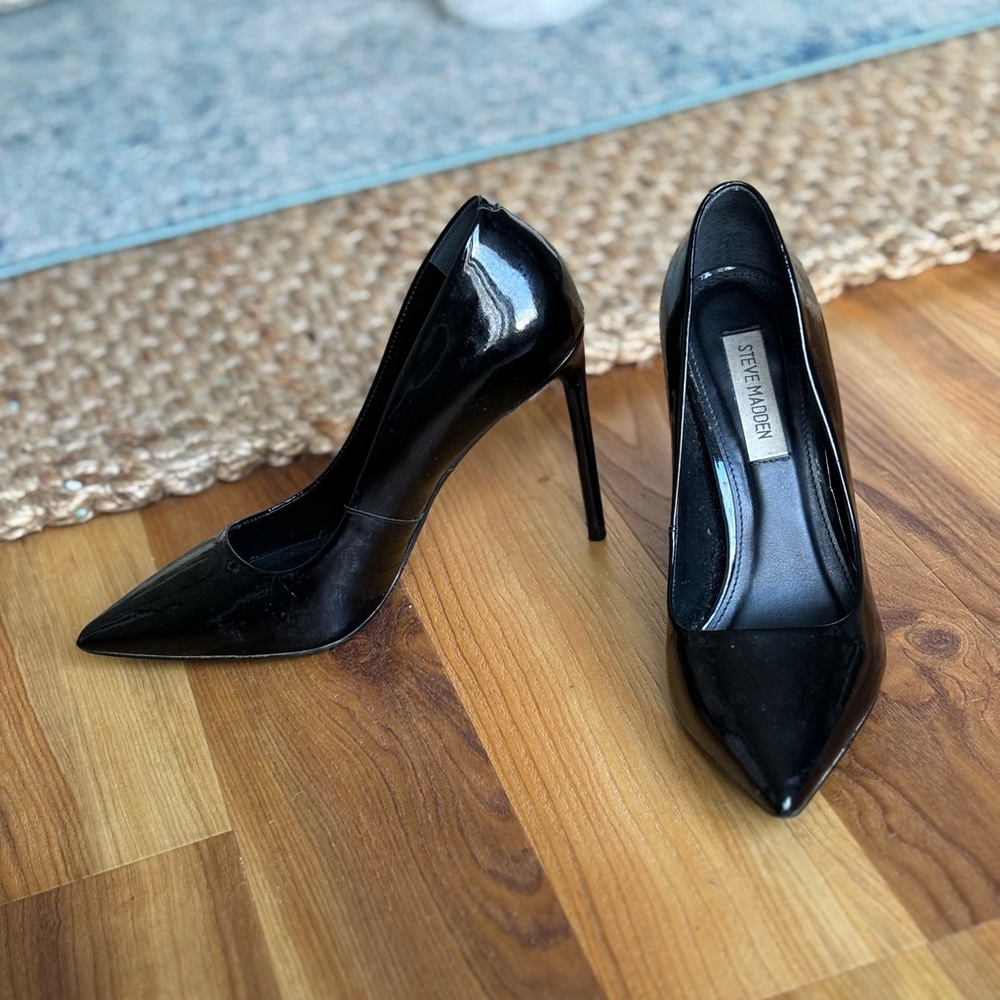 Steve Madden Patent Leather Evelyn Pumps Black size 6.5